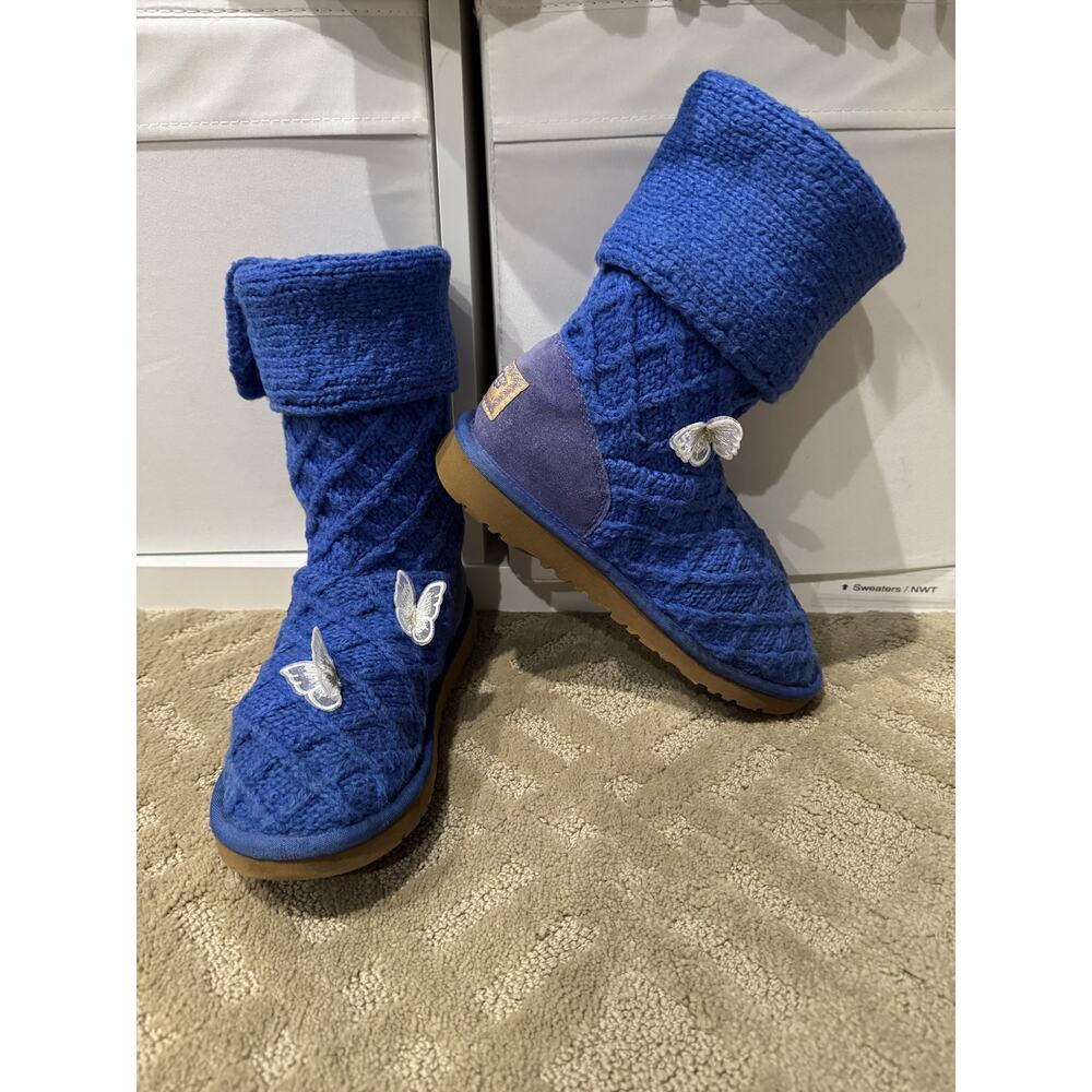 MSRP: $120 ✨ UGG Upcycled Lattice Cardy Butterfly Boots | Youth 4 / Women’s 5 ✨ - Picture 2 of 9